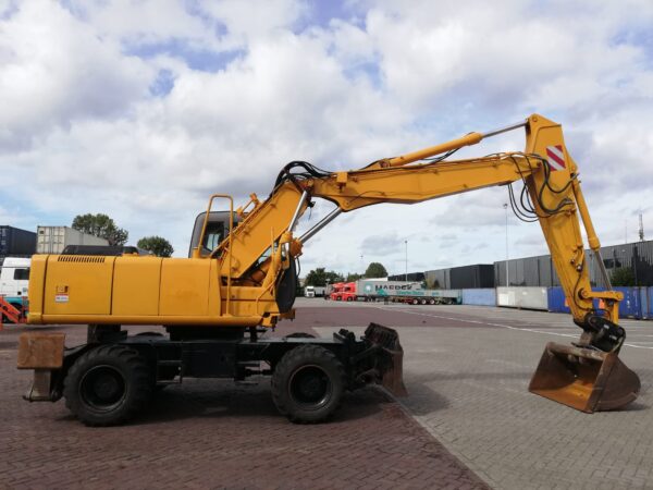 HITACHI ZX180W