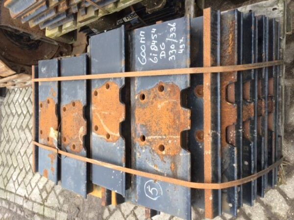 CATERPILLAR Undercarriage plates 600 mm CAT 330 - CAT 336 - Image 3