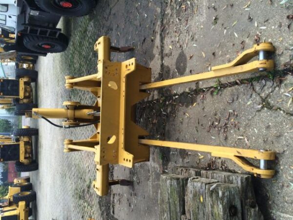 CATERPILLAR Ripper for CAT 140M - Image 7