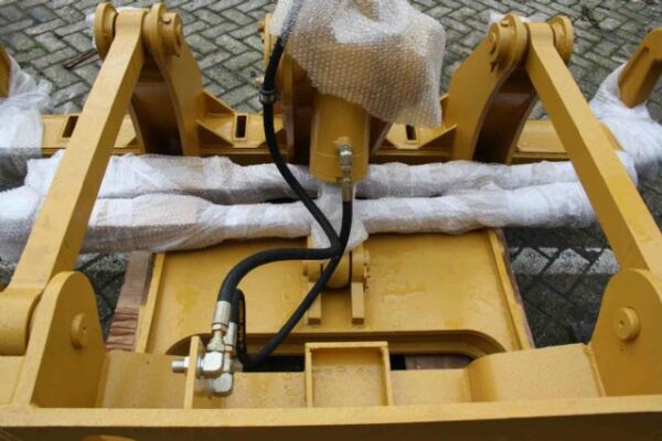 CATERPILLAR Ripper for CAT 140H - Image 7