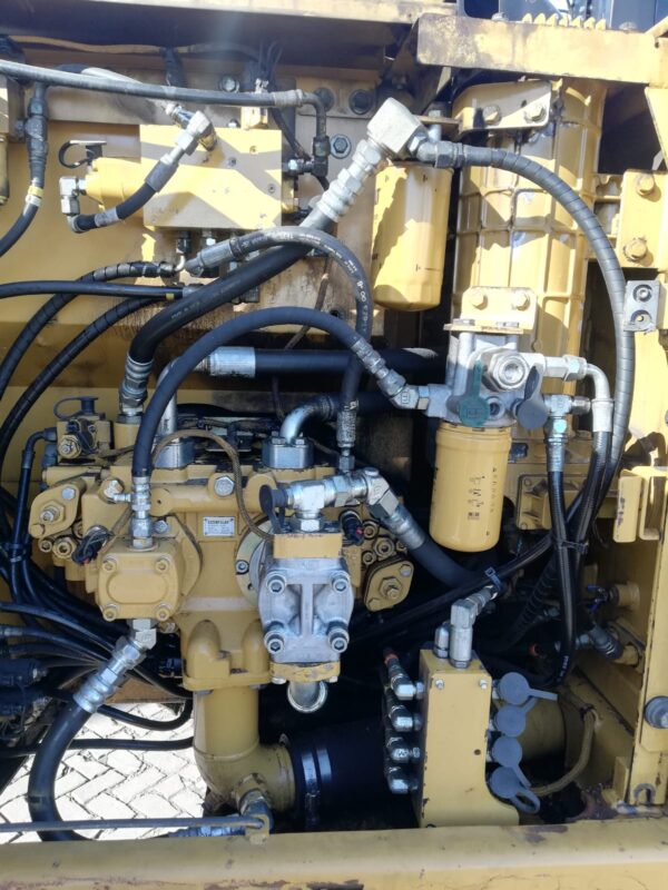 CATERPILLAR 323DL - Image 10