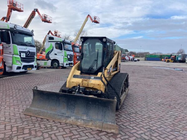 CATERPILLAR 277 Compact Tracked Loader - Image 13
