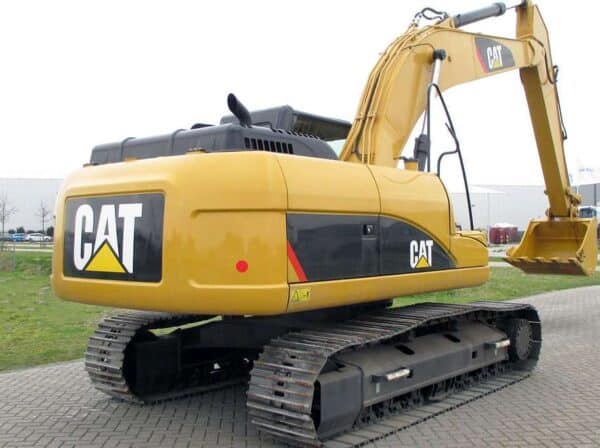CATERPILLAR 323D3
