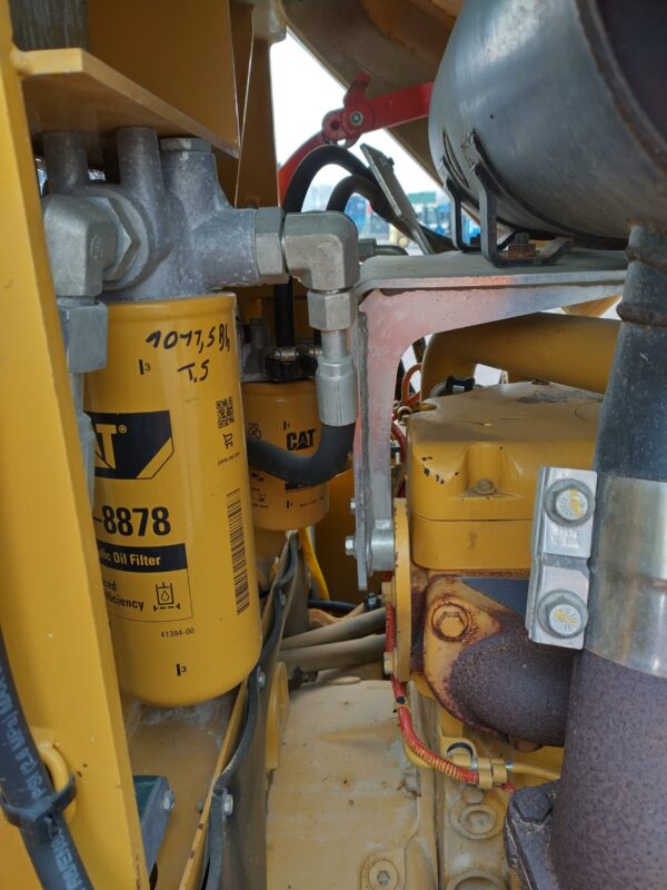 CATERPILLAR CP44 - Image 2