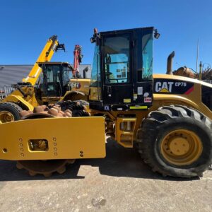 Caterpillar CP76 Single Drum Roller